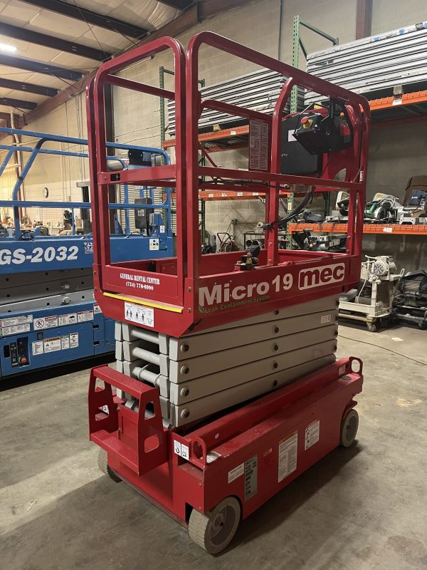 Scissor Lift 19' Platform Height